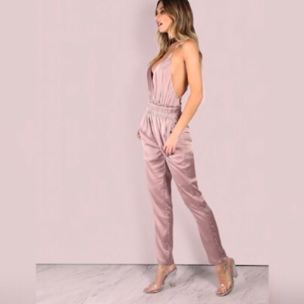 Sexy Low Back Jumpsuit - Picture 4 of 5